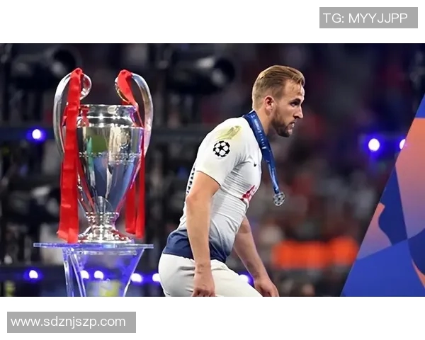 足球明星训练外套品牌推荐让你在运动中也能时尚出众 足球明星训练外套品牌推荐让你在运动中也能时尚出众