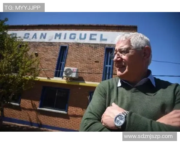 达尔文足球明星的崛起与成就探讨以及未来发展展望 达尔文足球明星的崛起与成就探讨以及未来发展展望